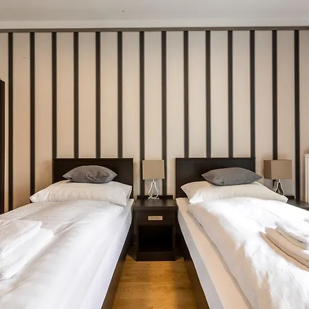 Mandat Hotel