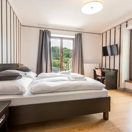Mandat Hotel Hradišťko