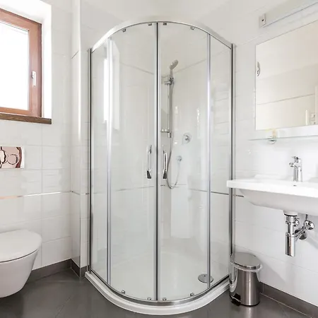 Mandat 3* Hradistko (Prague-West)