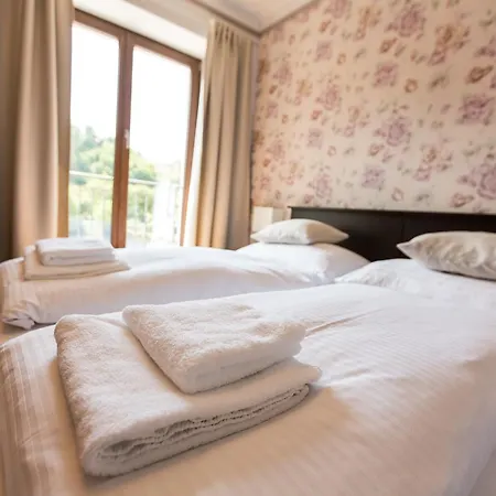 Mandat Hotel 3*