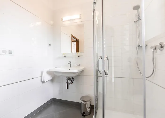 Mandát Szálloda 3*